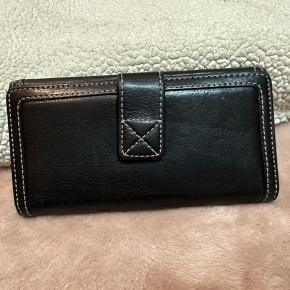 Michael Kors wallet - Picture 2 of 6